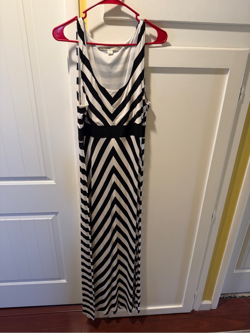 Boston Proper Black and White Chevron Maxi Dress